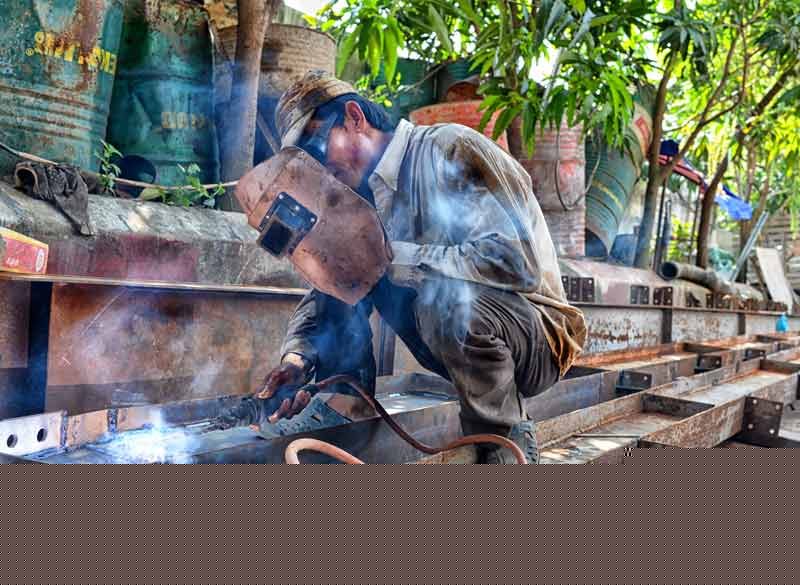 photo-1473090928358-00fcead4f08c